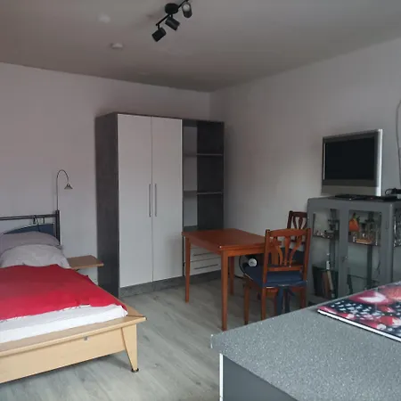 Naturfreunde Speyer 2p, Altrheinnahe, Hundefreundlich Apartment *